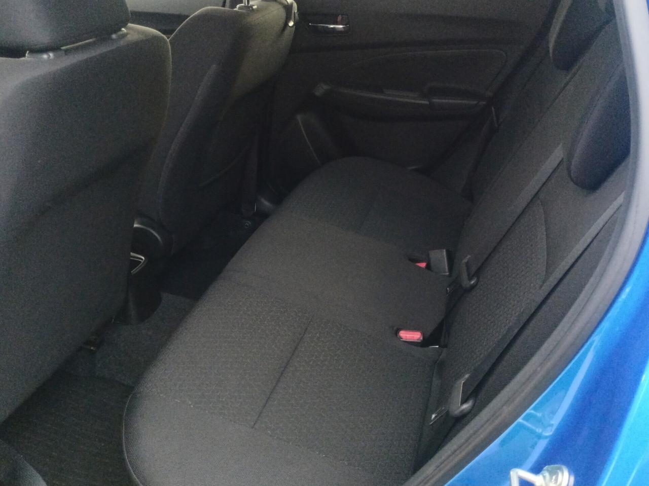 Suzuki Swift 1.2 Hybrid Top