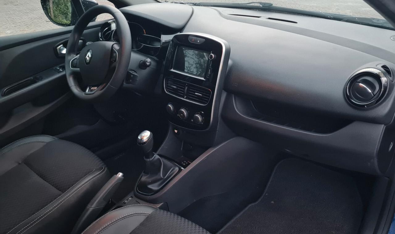 Renault Clio TCe 12V 90 CV GPL 5 porte Moschino Intens