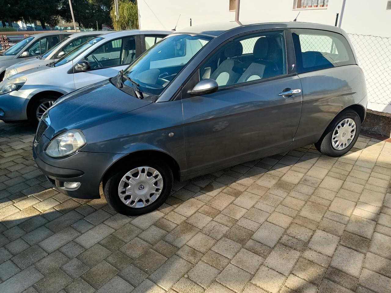 Lancia Ypsilon 1.3 MJT 75 CV Argento