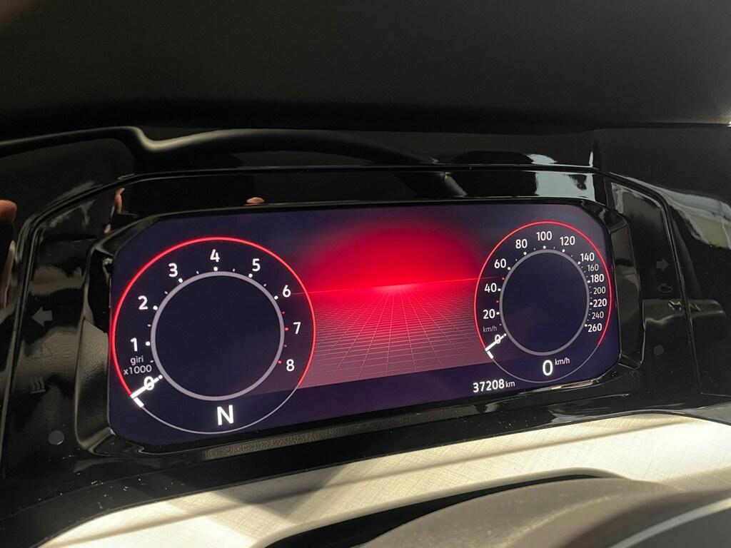 Volkswagen Golf VIII 2020 1.0 eTSI 110CV DSG Life