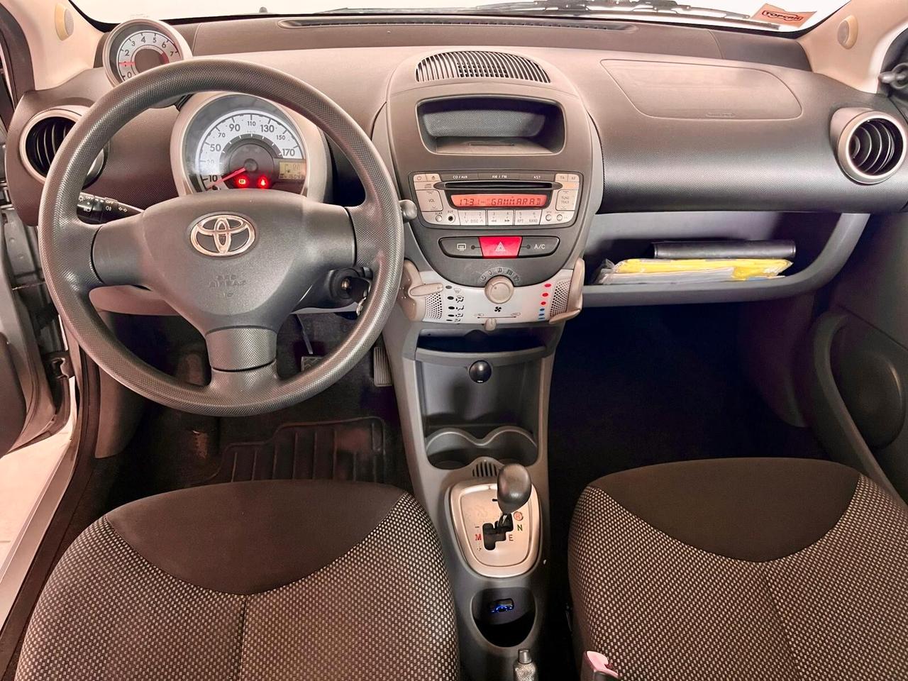 Toyota Aygo 1.0 12V VVT-i 3 porte Now Red Edition
