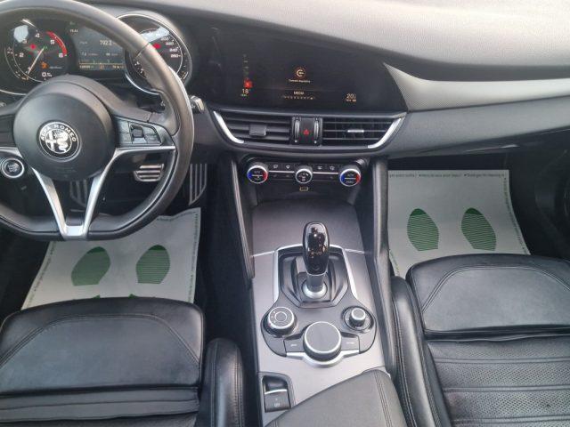 ALFA ROMEO Giulia 2.2 Turbodiesel 210 CV AT8 AWD Q4 Veloce