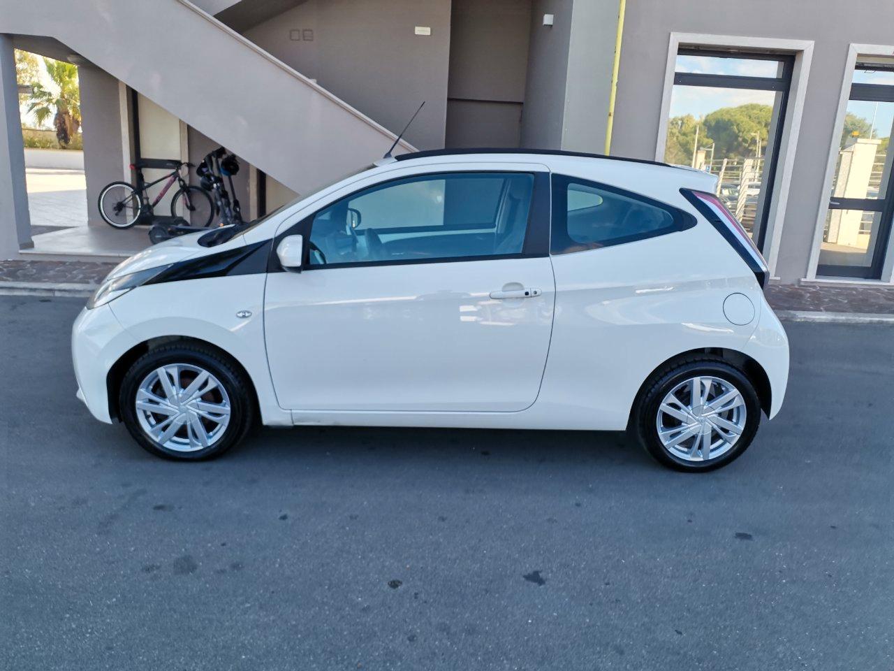 Toyota Aygo 3 Porte Aygo 3p 1.0 x-wave