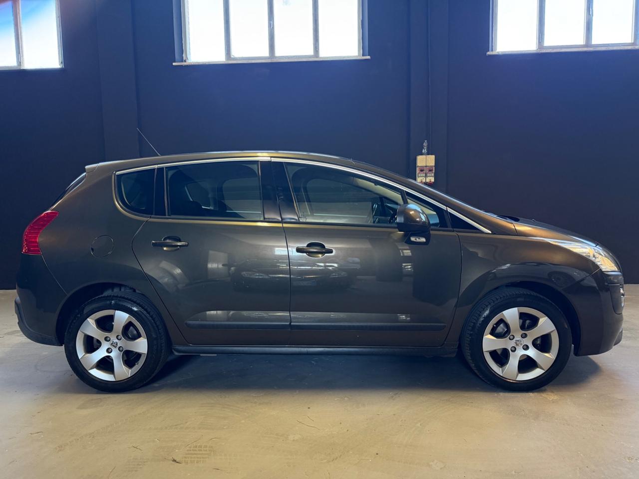 Peugeot 3008 1.6 HDi 110CV - CAMBIO AUTOMATICO