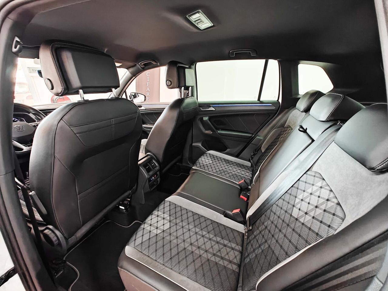 Volkswagen Tiguan 2.0 TDI 150 CV SCR DSG R-Line