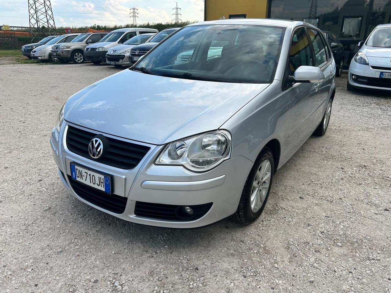 VOLKSWAGEN POLO 1.4 80CV 5PORTE OK NEOPATENTATI