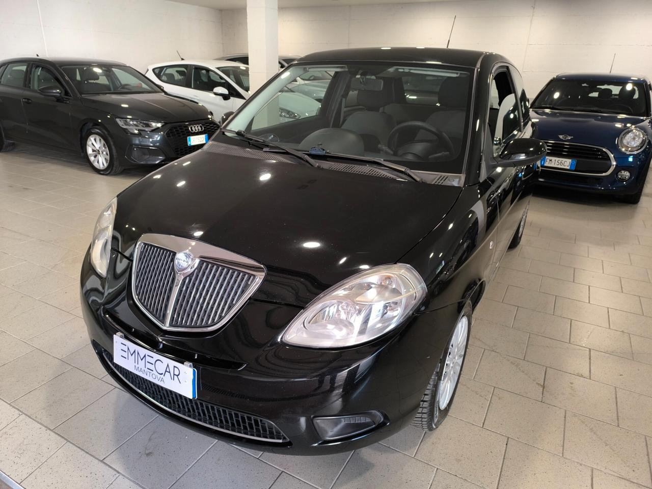 Lancia Ypsilon 1.2 Oro