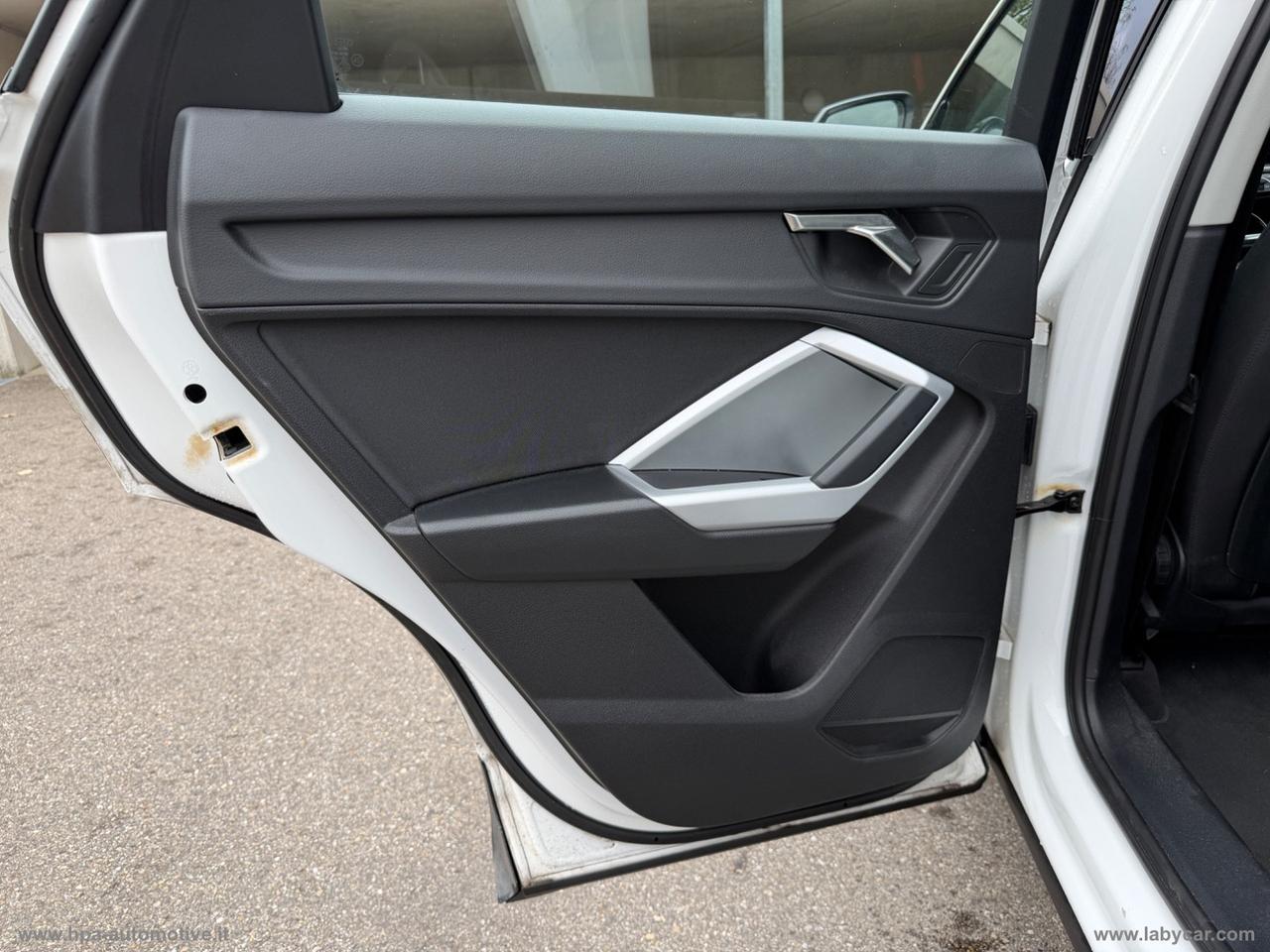 AUDI Q3 SPORTBACK 2.0TDI TETTO FULL LED NAVI RETROCAMERA