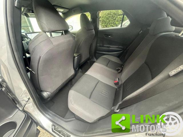 TOYOTA C-HR 2.0 Hybrid E-CVT Trend