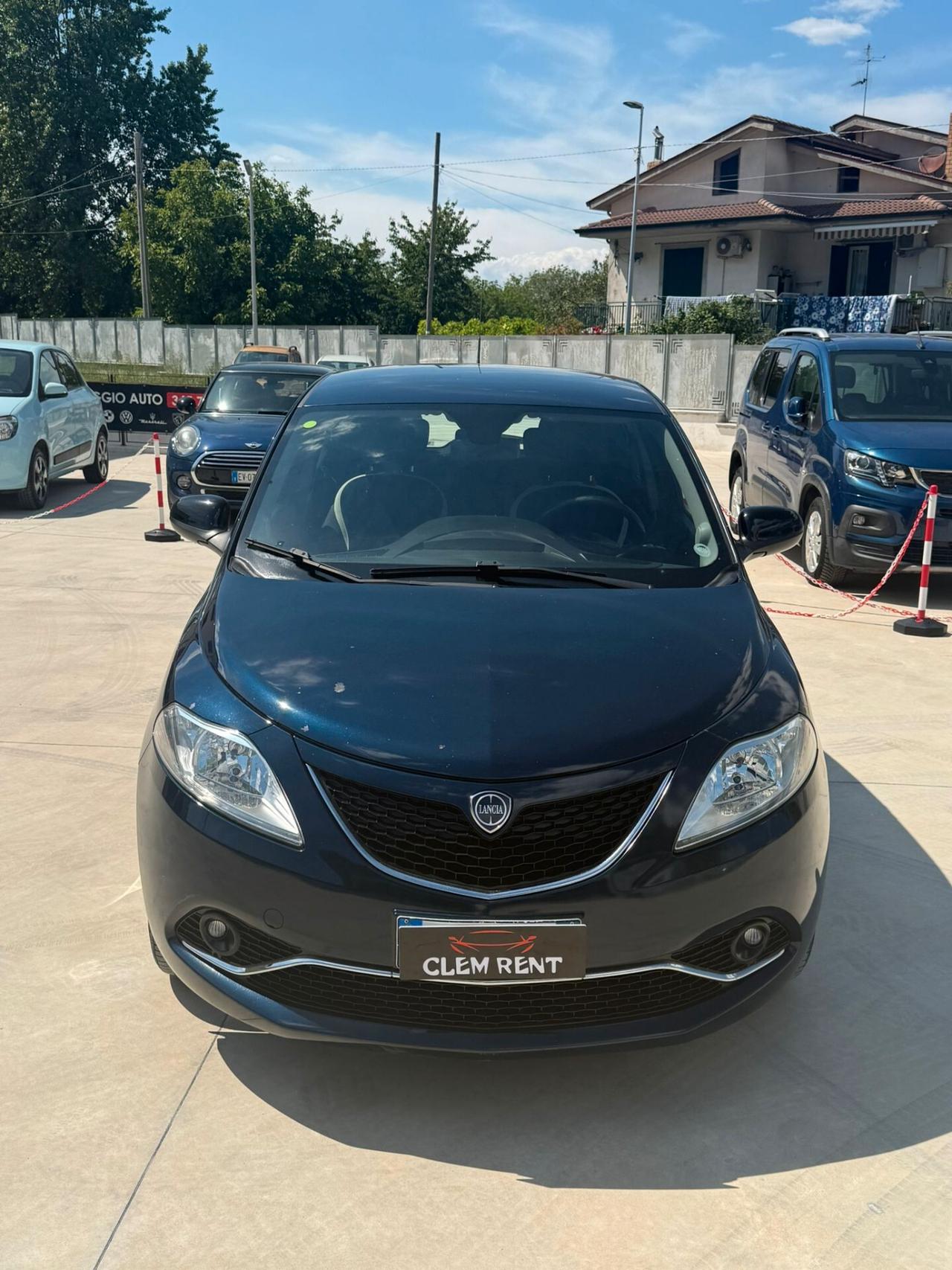 Lancia Ypsilon 1.2 69 CV 5 porte GPL Ecochic Silver