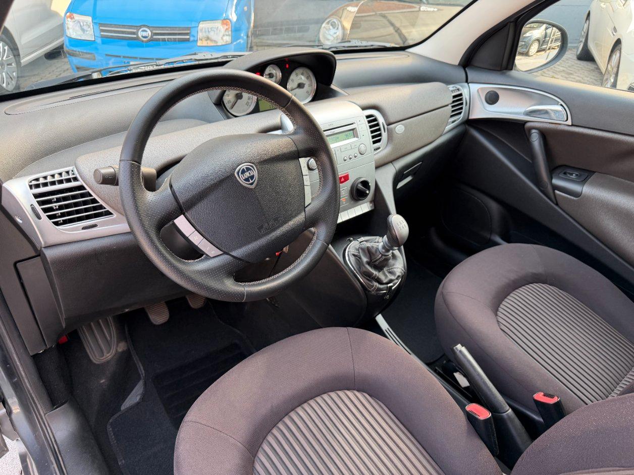 Lancia Ypsilon 3 Porte Ypsilon 1.2 8v Elle 69cv