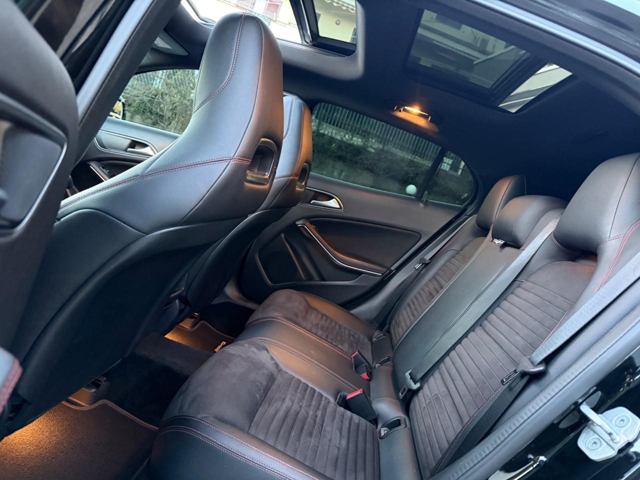 Mercedes GLA 220D Automatic Premium Amg Tetto