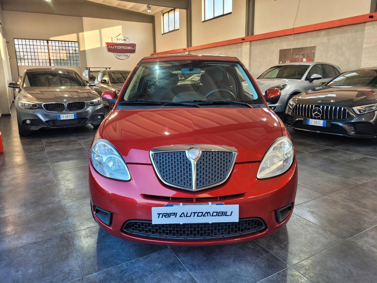 Lancia Ypsilon 1.4 Argento