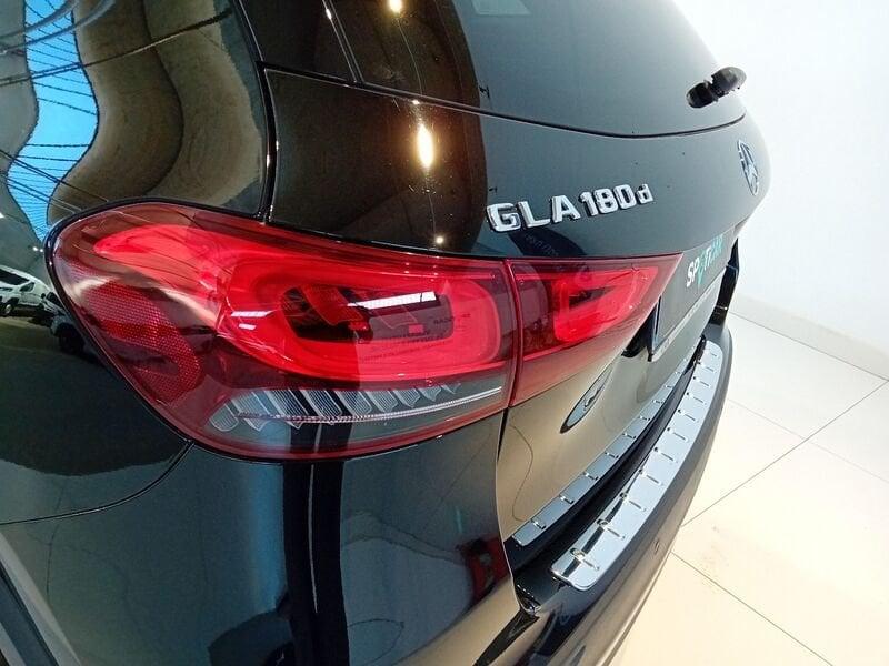 Mercedes-Benz GLA GLA 180 d Automatic Premium