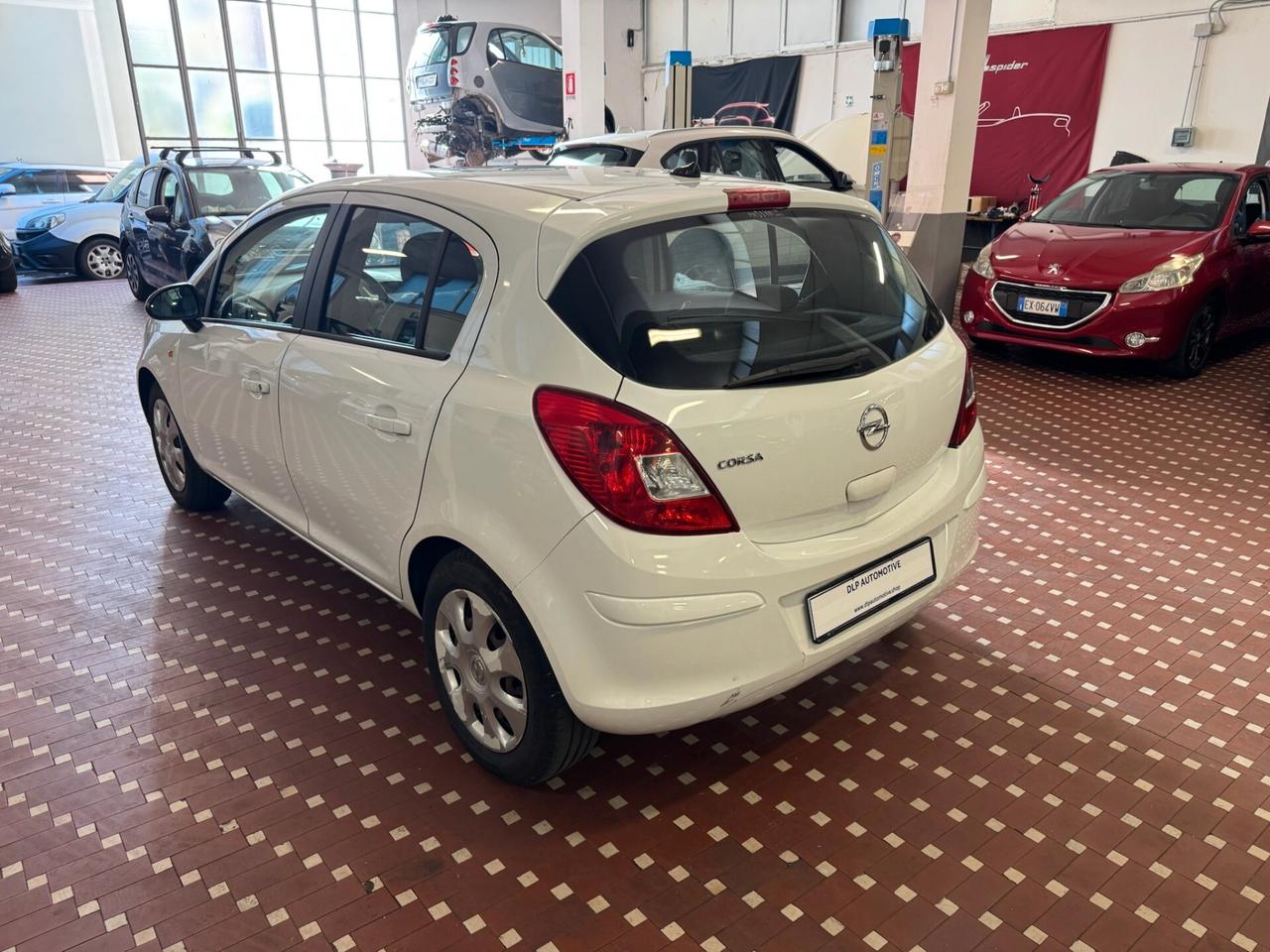 Opel Corsa 1.2 5 porte Cosmo - IDEALE PER NEOPATENTATI
