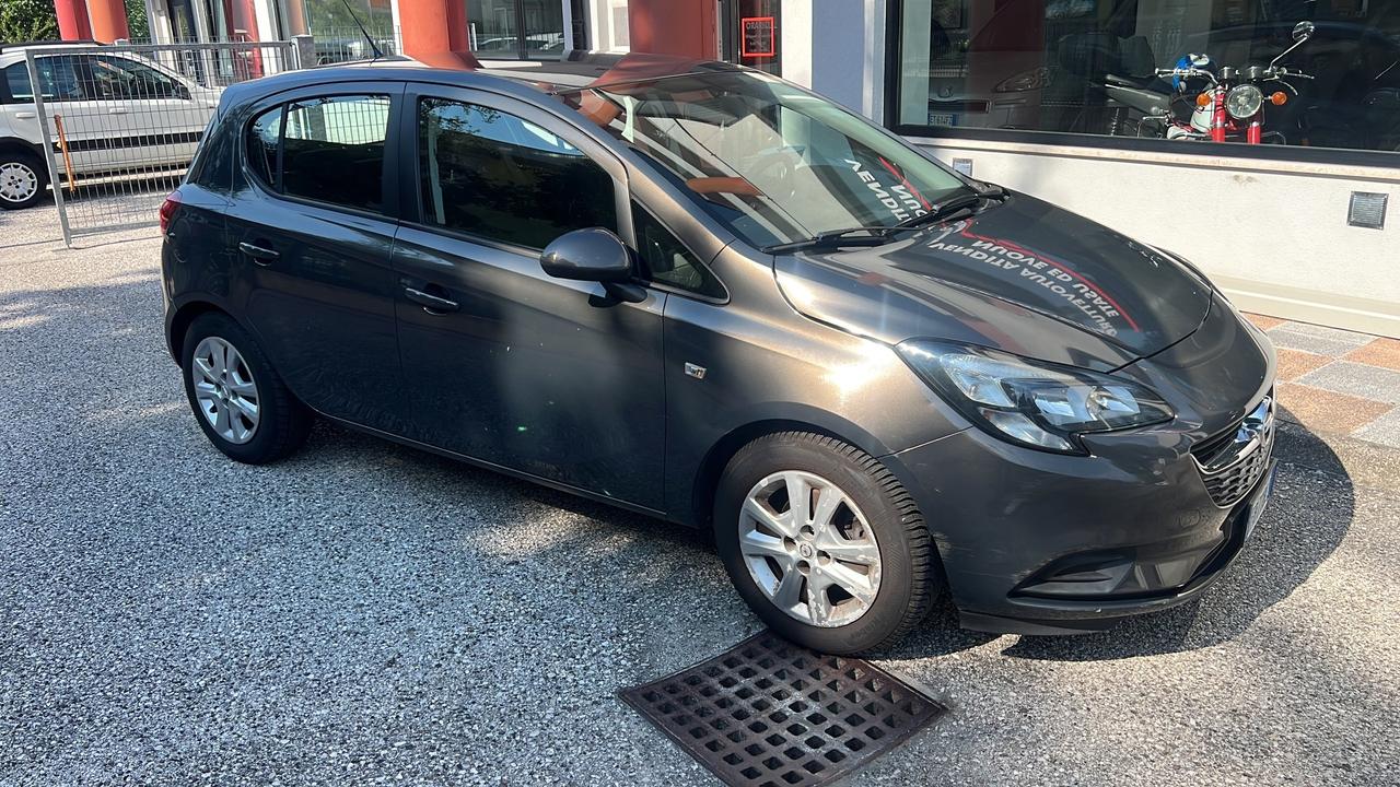 Opel Corsa 1.2 5 porte