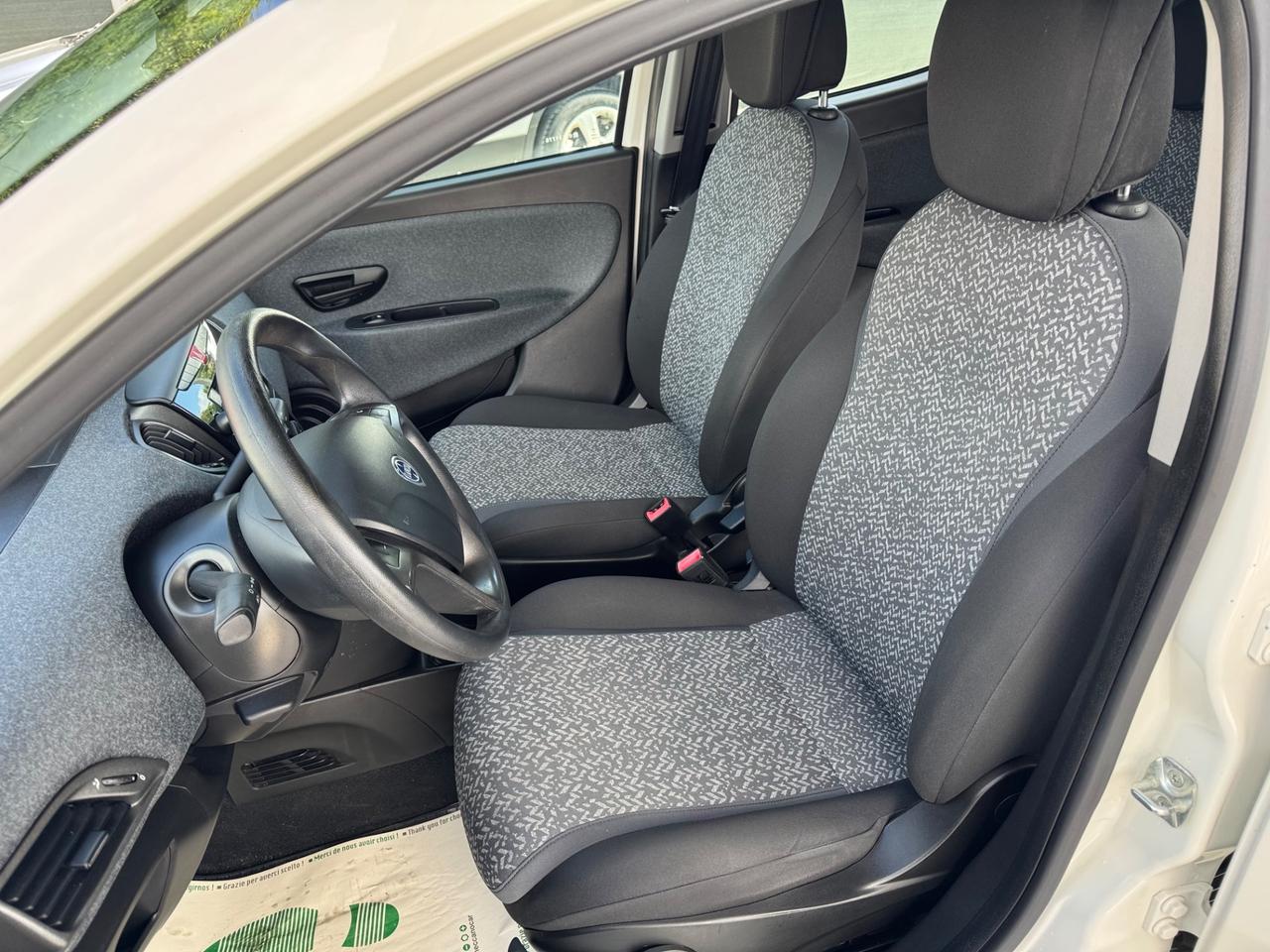 Lancia Ypsilon 1.2 69 CV 5 porte GPL Ecochic Elefantino Blu