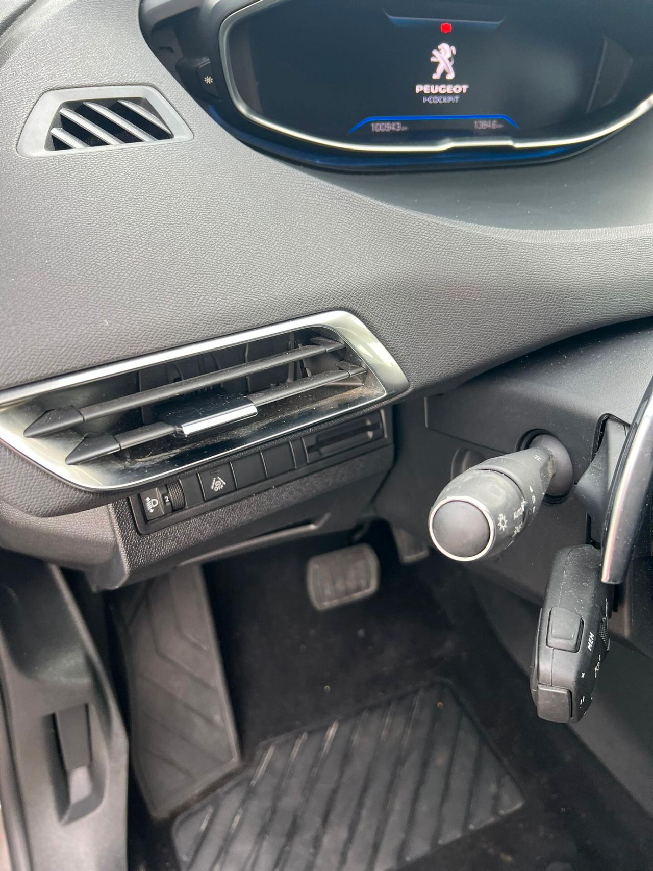 Peugeot 3008 BlueHDi 130 S&S EAT8 Allure Pack