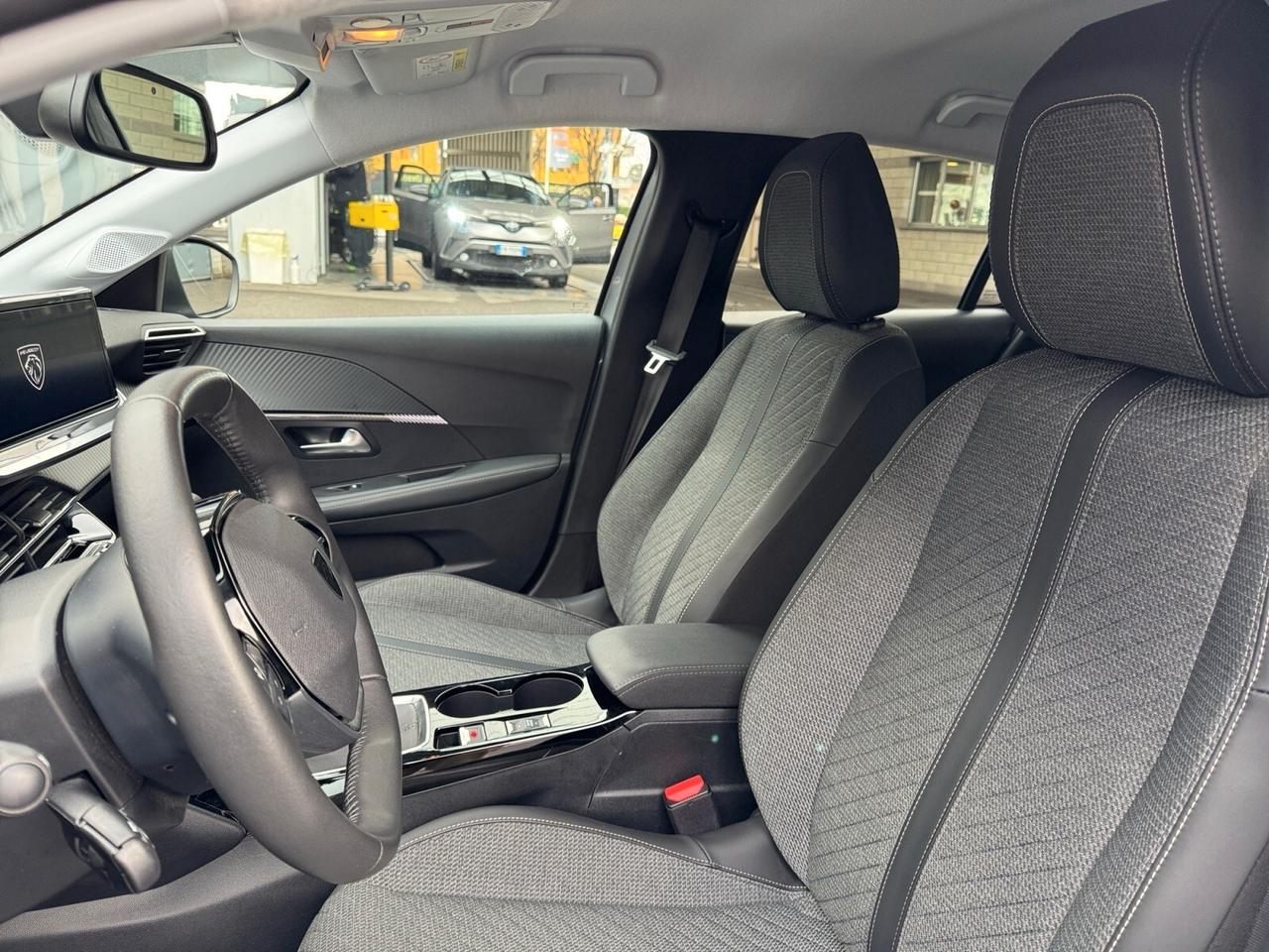 Peugeot 208 PureTech 100 Cv Allure