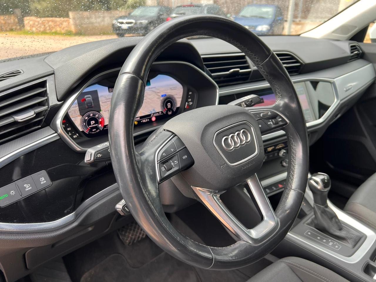 Audi Q3 40 TDI quattro S tronic Business Advanced