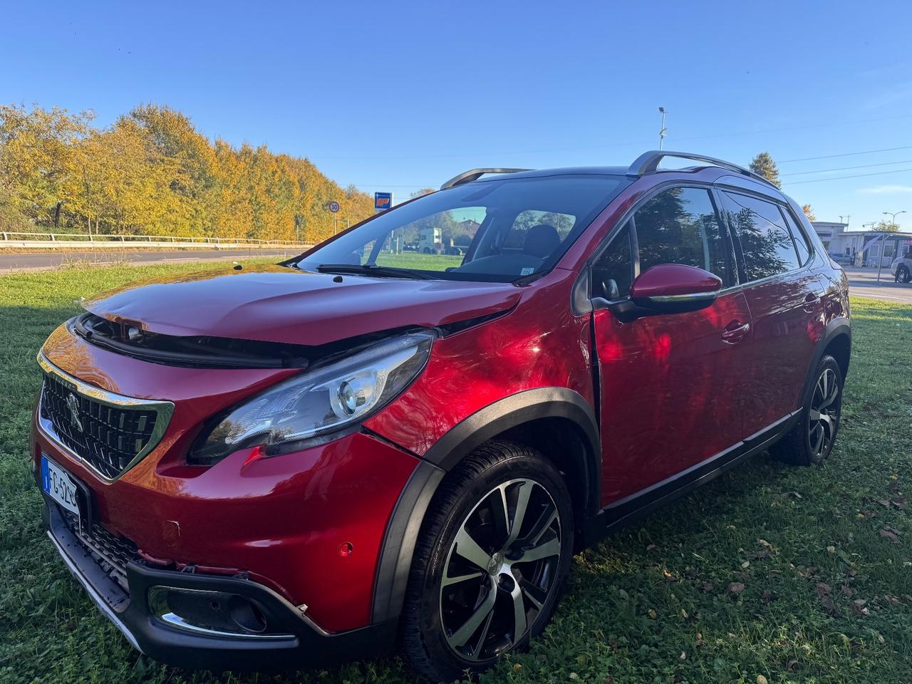 Peugeot 2008 1.6 d, cambio manuale, 140.000 km