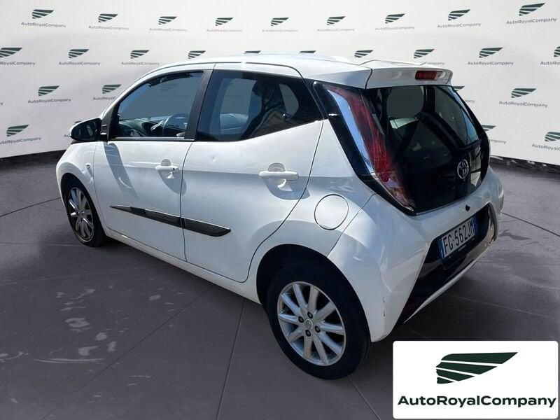 Toyota Aygo 1.0 VVT-i x-play