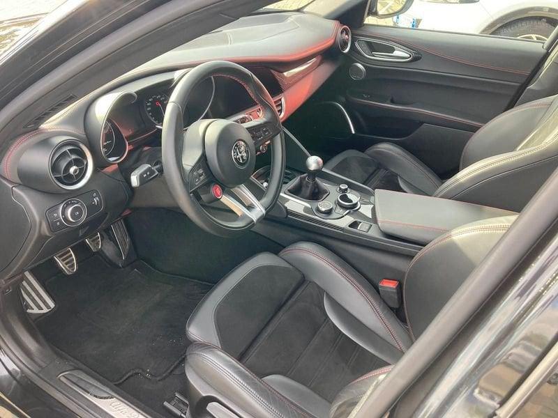 Alfa Romeo Giulia Giulia 2.9 V6 Bi-Turbo Quadrifoglio