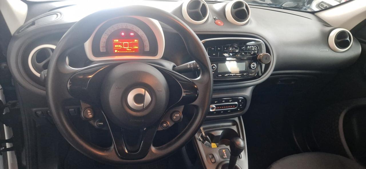Smart ForFour 70 1.0 twinamic Youngster