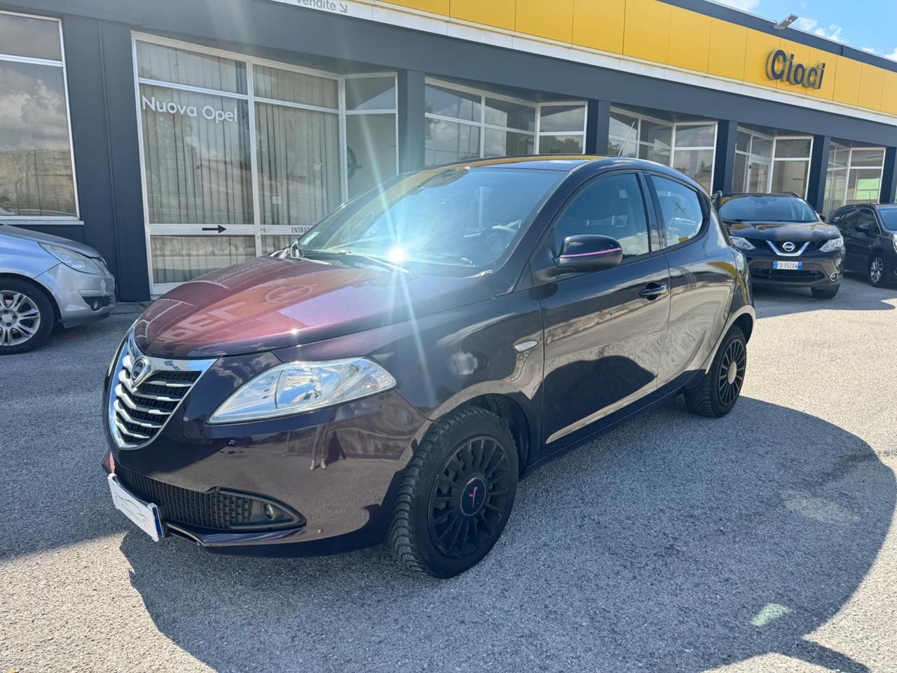 Lancia Ypsilon 1.2 69 CV 5 porte S&S Gold