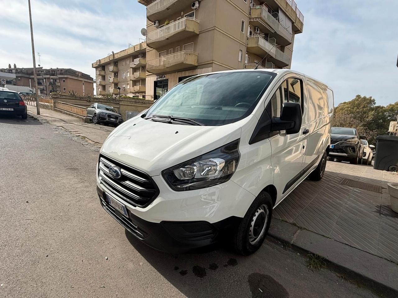 Ford Transit Custom 280 2.0 TDCi 130 PC Furgone Titanium