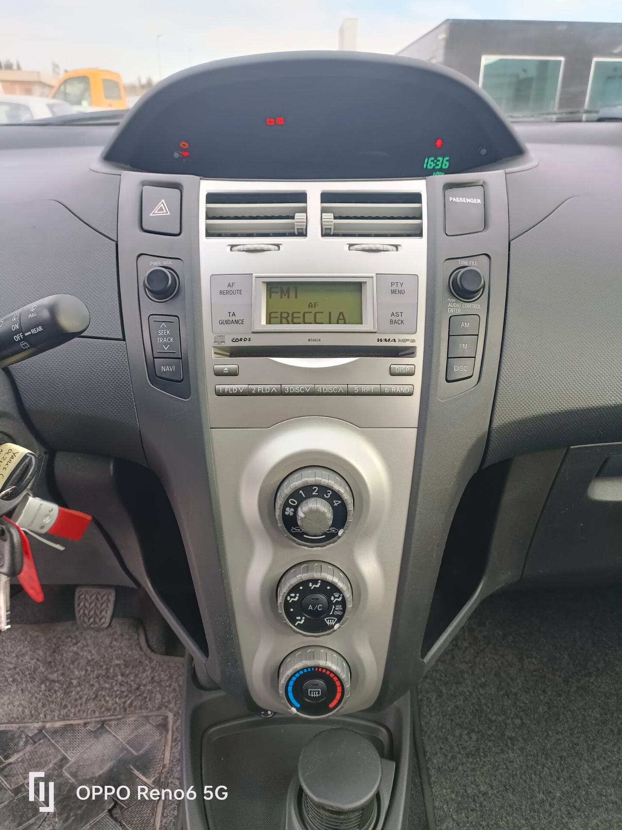 Toyota Yaris 1.3 5 porte Sol