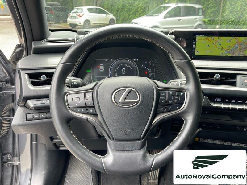 Lexus UX UX 250h 2.0 Luxury 4wd cvt