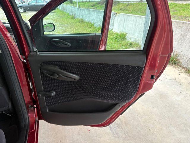 FIAT Punto 1.2i 16V cat 5 porte HLX OK NEOPATENTATI