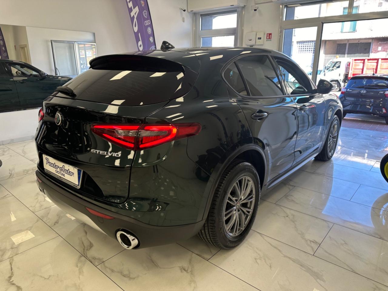 Alfa Romeo Stelvio 2.2 Turbodiesel 190 CV AT8 Q4 Business