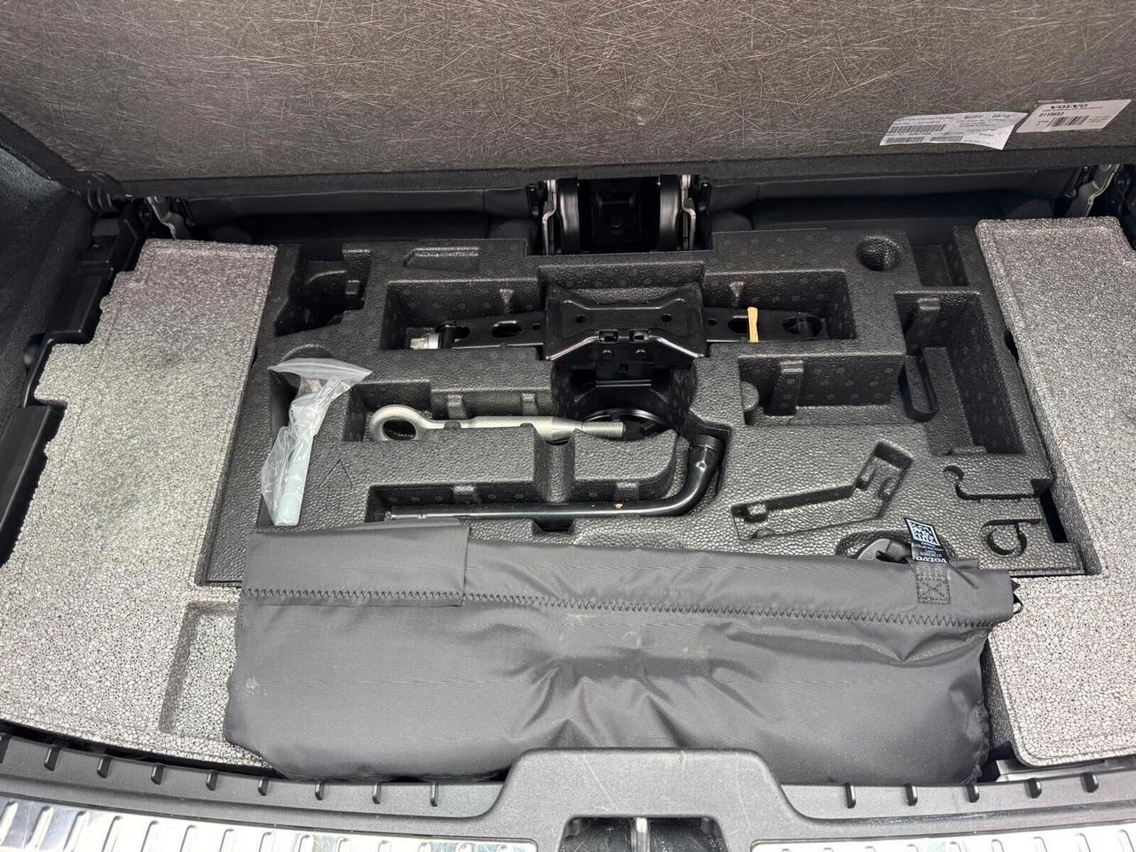 VOLVO XC90 B5 (d) AWD Geartronic 7 posti R-DESING