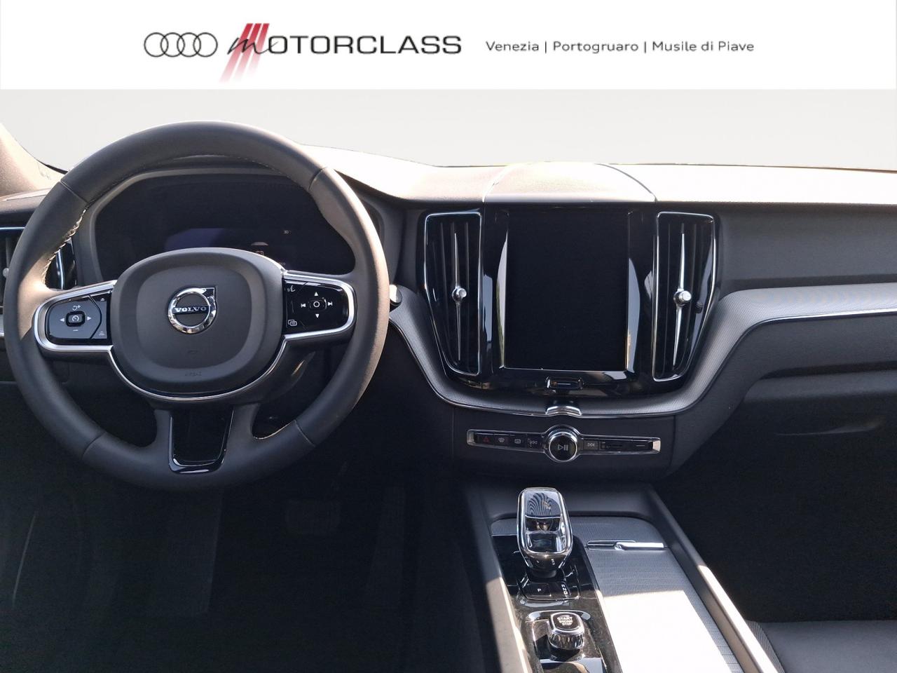 Volvo XC60 2.0 b4 plus dark awd automatico