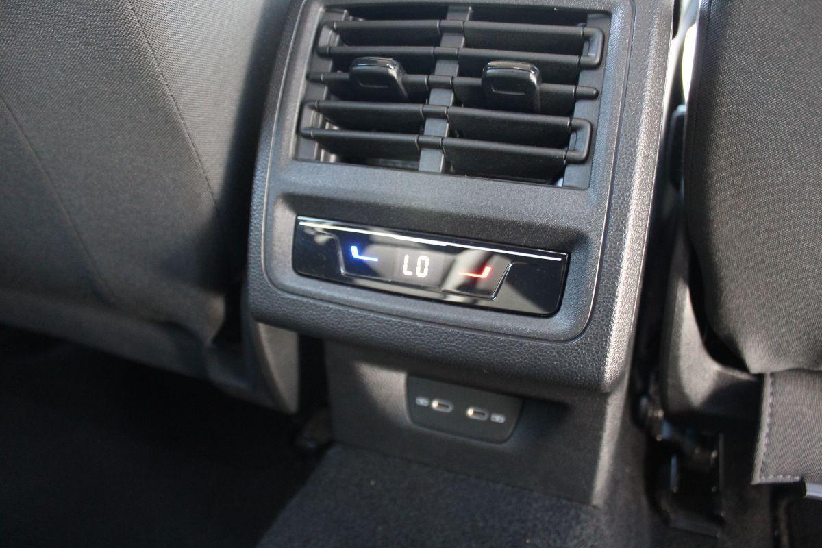 VOLKSWAGEN - Golf -VIII 2.0 TDI SCR Style 115CV