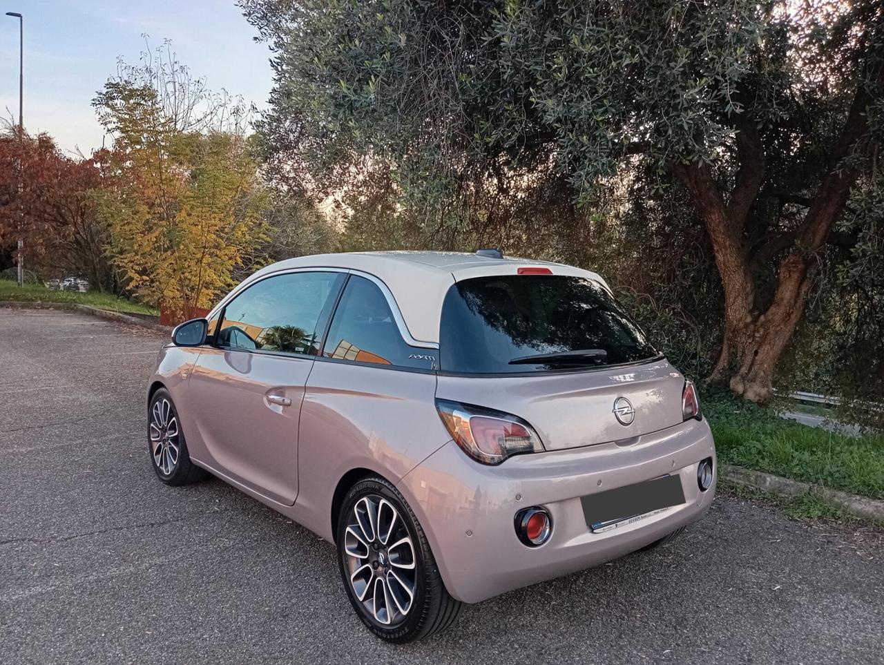 Opel Adam Rocks 1.4 87 CV valuto permute