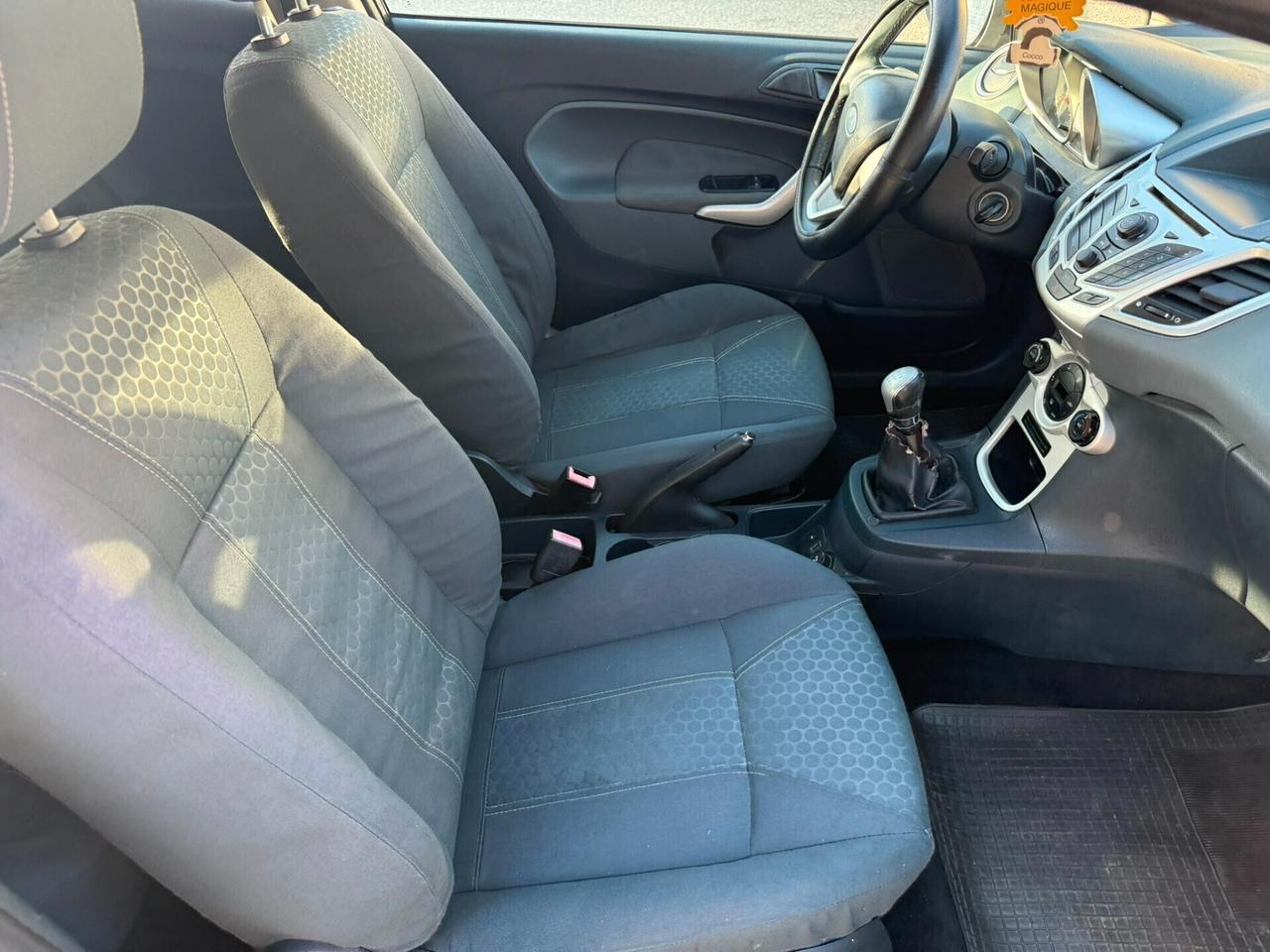 Ford Fiesta 1.4 TDCi 68CV 3 porte Titanium