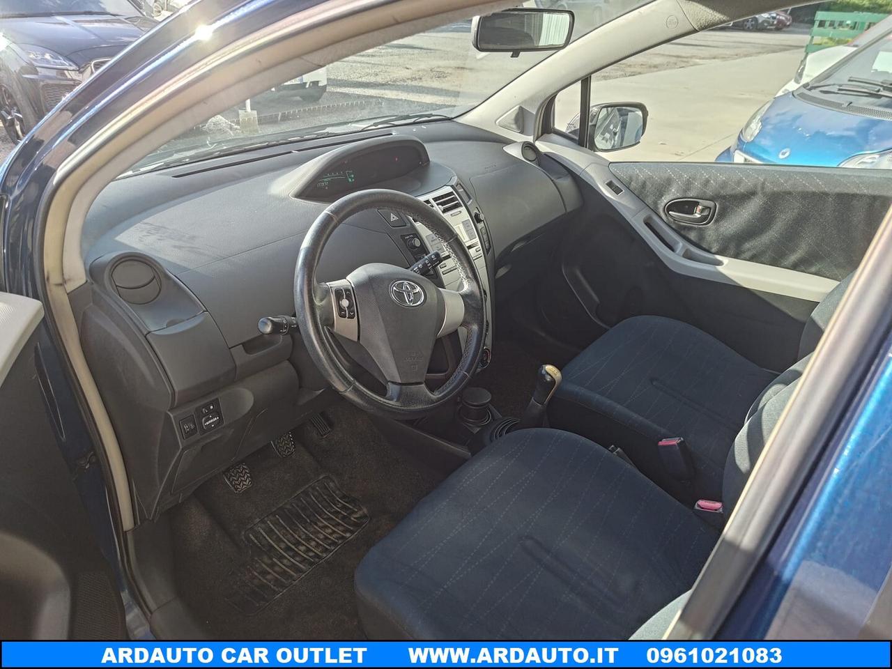 Toyota Yaris 1.0 Sol
