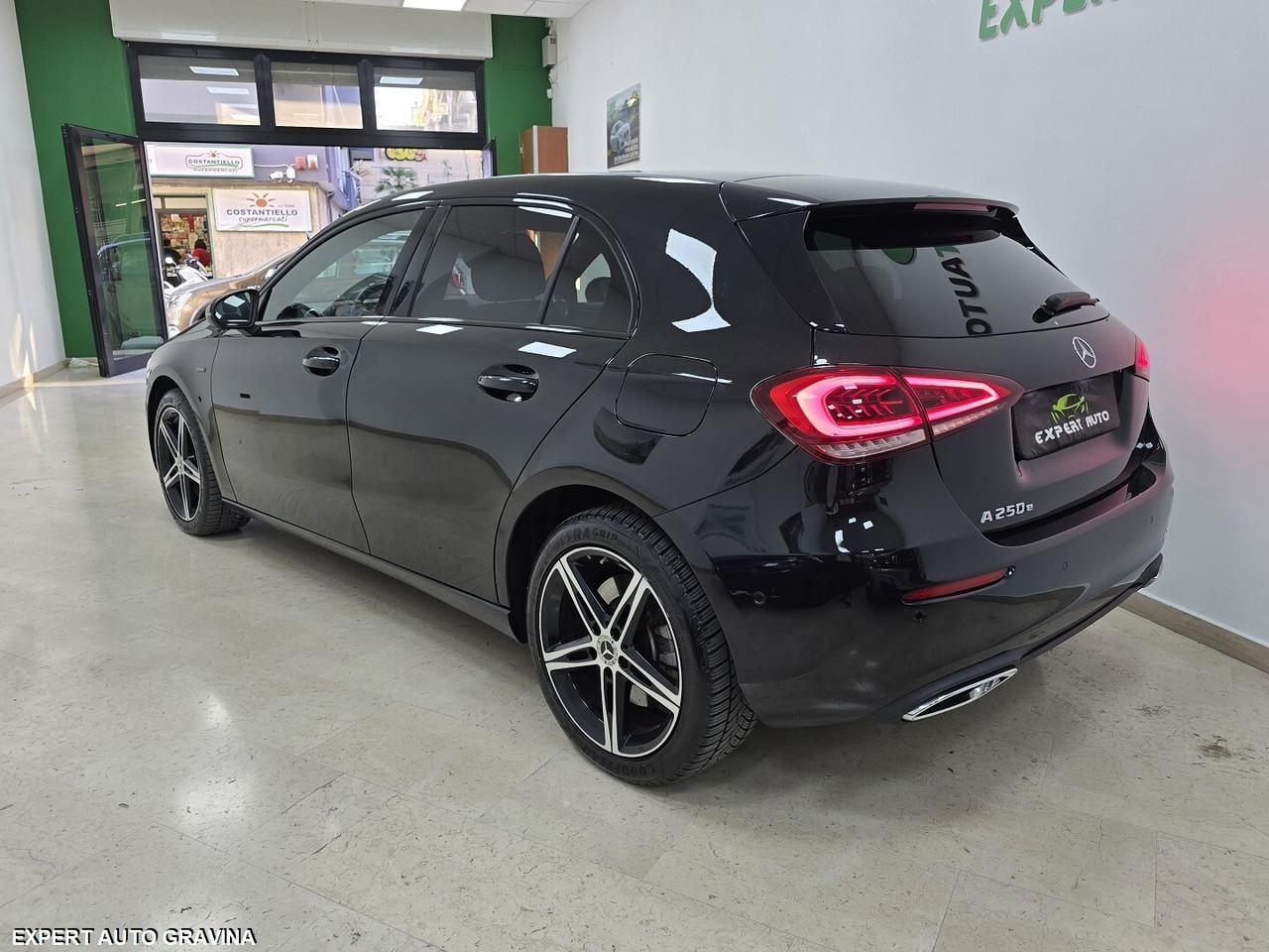 MERCEDES A250E AMG SPORT