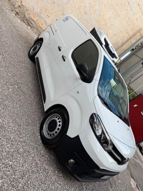 TOYOTA PROACE 1.5 HDI 120 CV EURO 6D CAMBIO MANUALE FRIGO ATP VALIDO FINO AL 07/2031