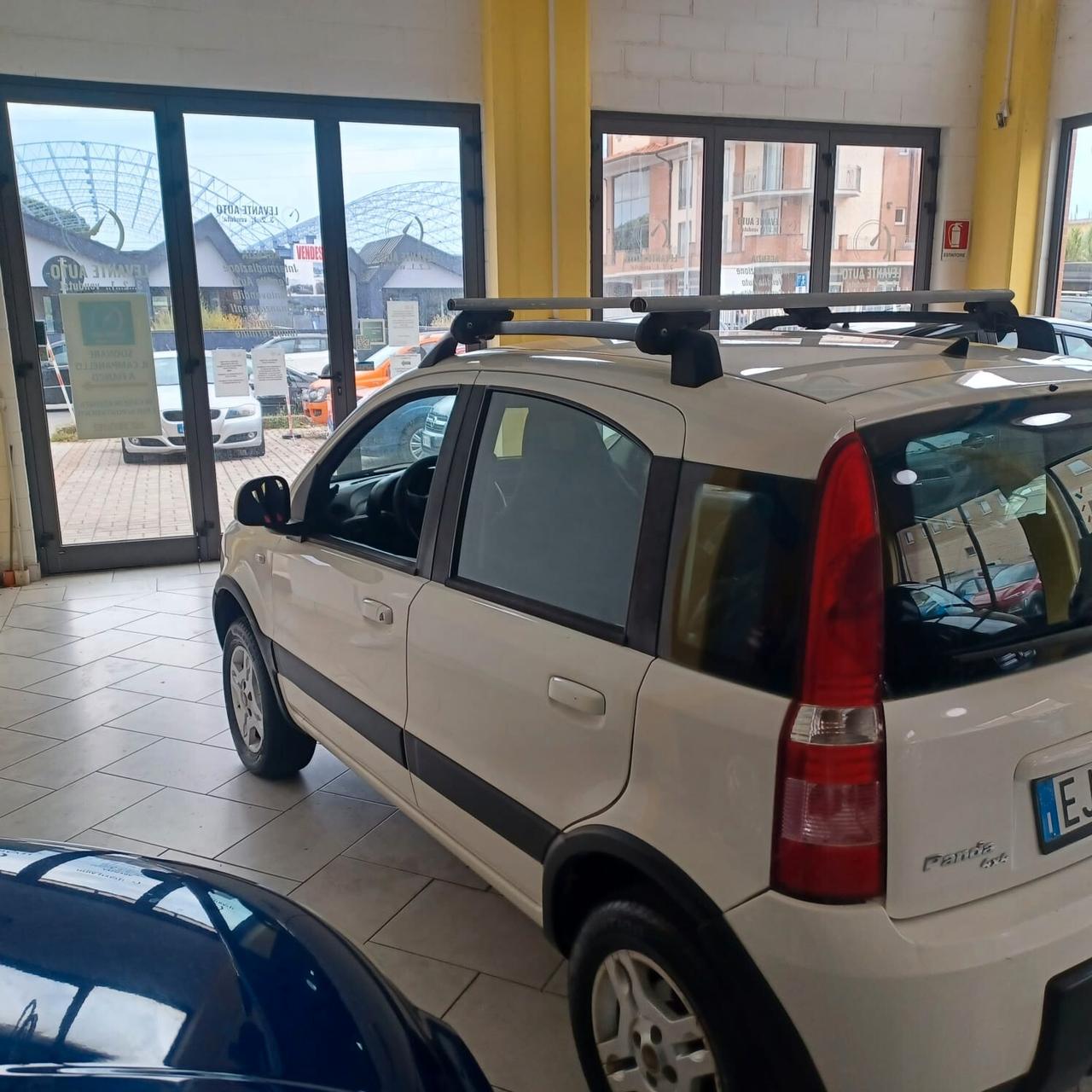 PANDA CROSS 4X4 1.3 MJTD INDISTRUTTIBILE