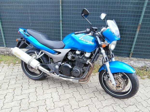 Kawasaki ZR 7 del 2003 compreso trapasso-tagliando-garanzia