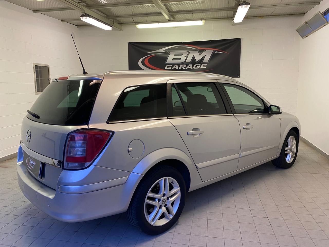 Opel Astra 1.6 16V VVT Station Wagon Cosmo
