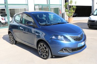 Lancia Ypsilon 1.0 FireFly 5 porte S&S Hybrid Gold Plus