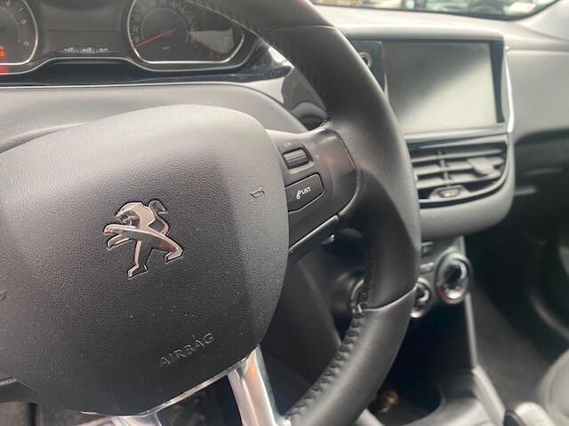 Peugeot 208 1.4 HDi 68 CV 5 porte Access