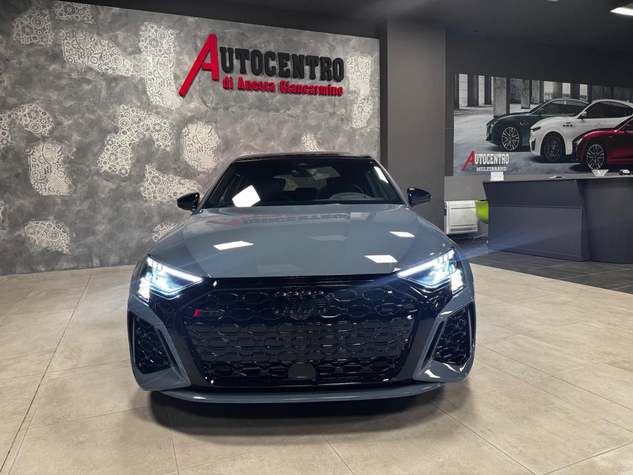 AUDI RS3 PERFORMANCE + CARBOCERAMICA