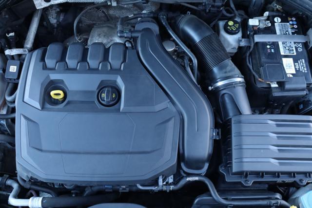 VOLKSWAGEN Golf 1.5 eTSI 130 CV EVO ACT DSG Life