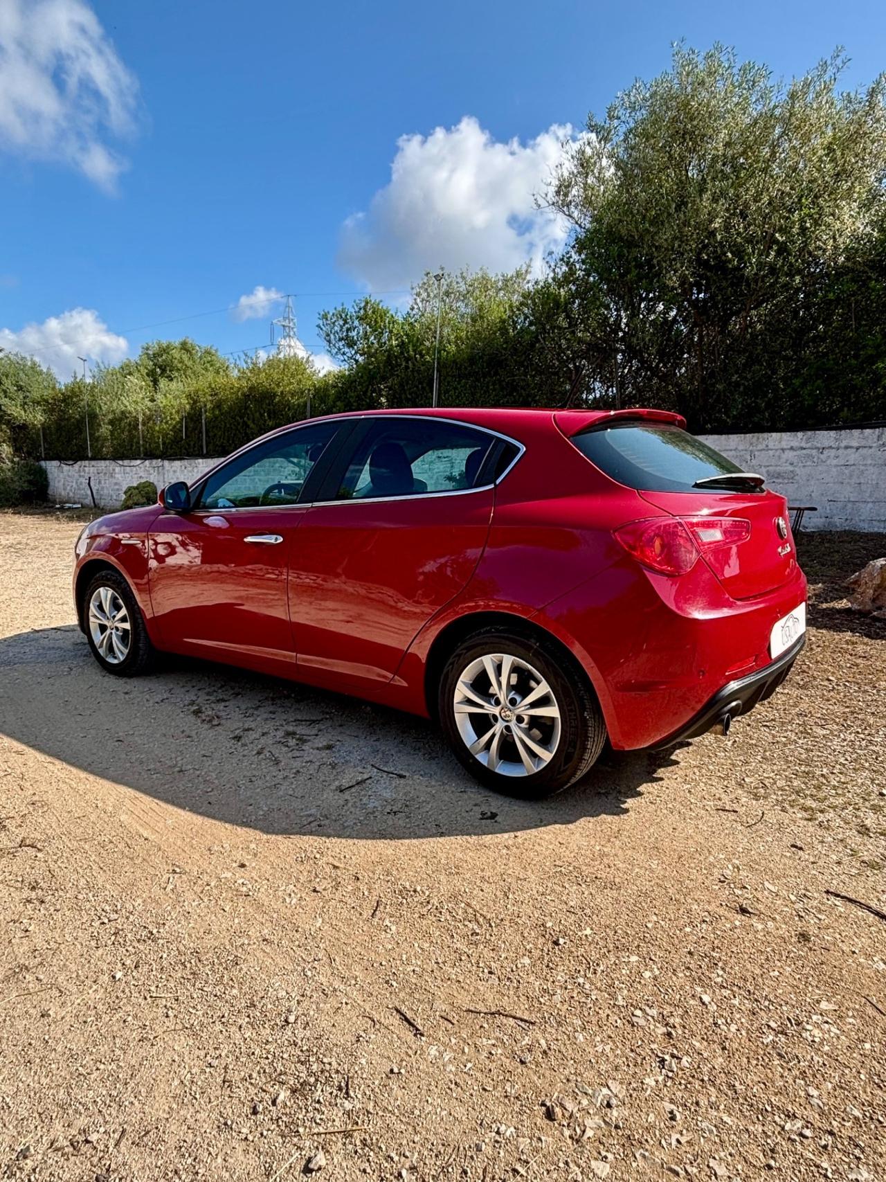 Alfa Romeo Giulietta 1.6 JTDm-2 105 CV Distinctive